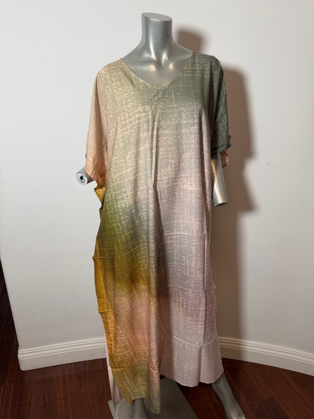 Bohemian Relaxed V-Neck Ombre Maxi Dress Pastel Green & Pink Caftan Muumuu Beach